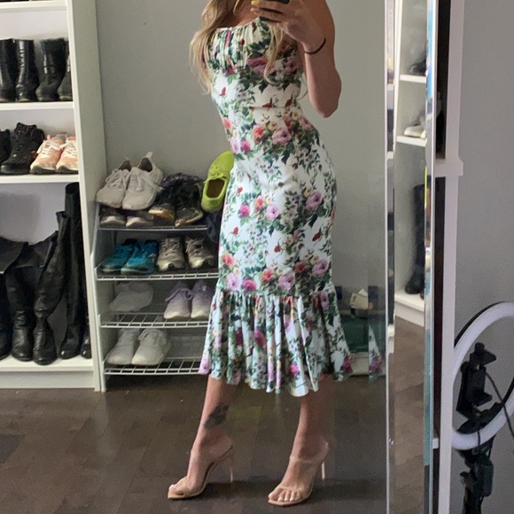 Dolce and Gabbana Run way silk dress - Picture 2 of 4